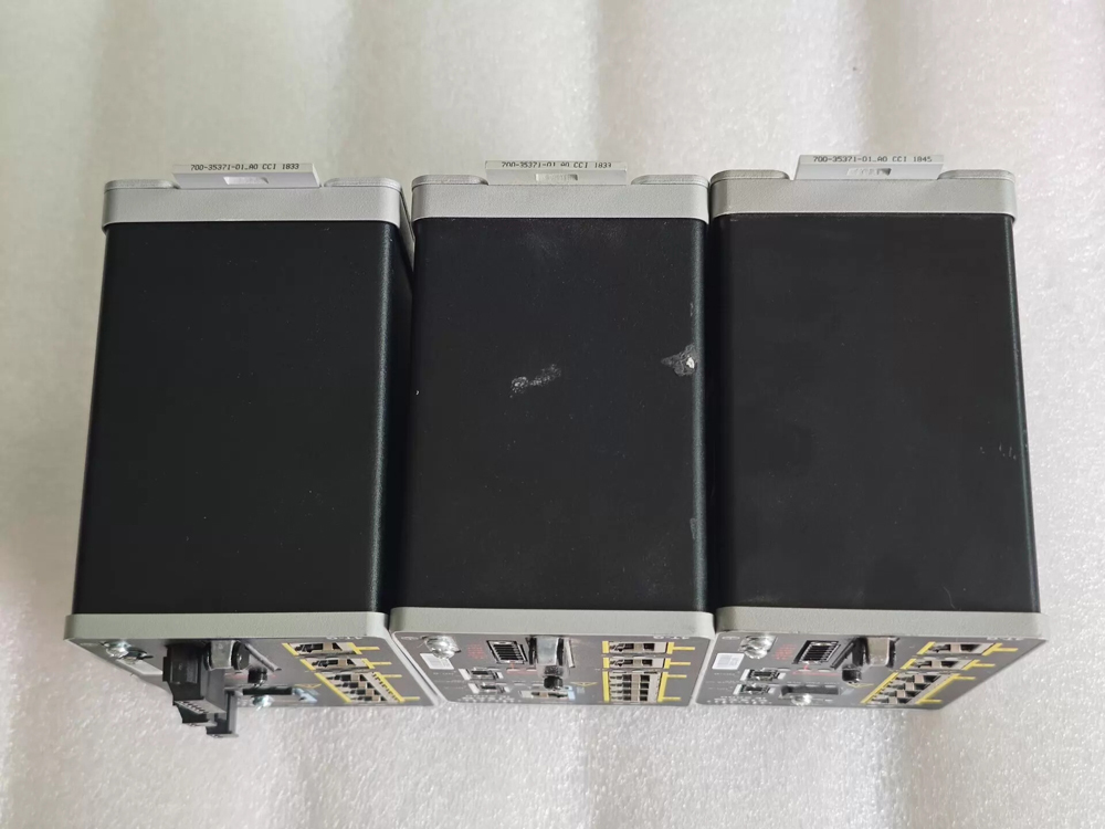 Cisco IE-2000-4T-G-B V01 Industrial Ethernet Switch