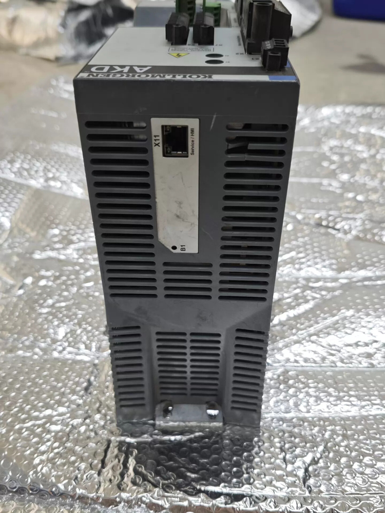 Kollmorgen AKD-P02406-NAAN-0000 AC Servo Drive
