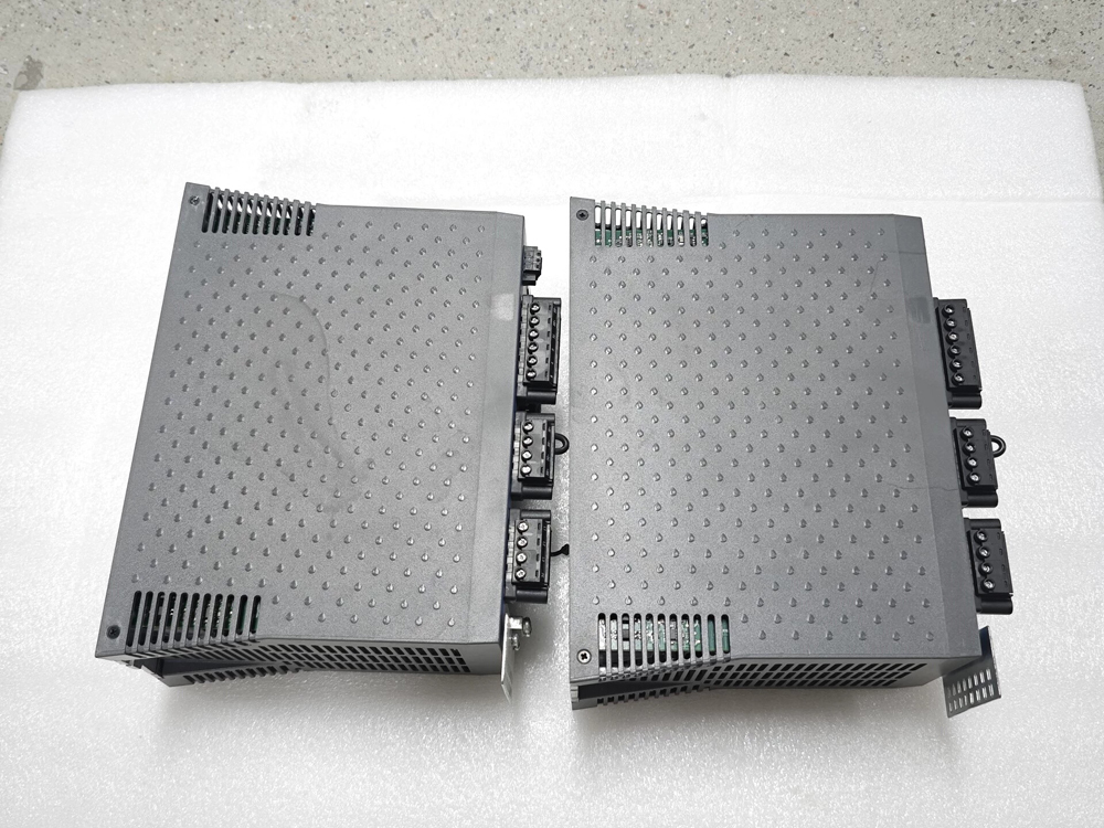Kollmorgen AKD-M00307-M1EC-I000 AC Servo Drive