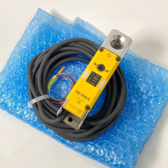 Keyence GS-71P5 GS71P5 Safety Door Sensor Switch