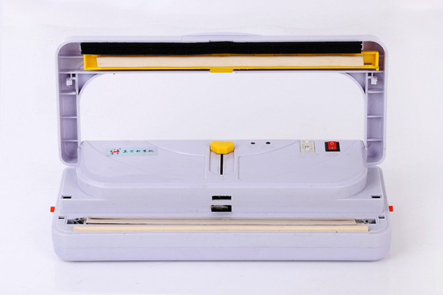 Vacuum Molding Machine