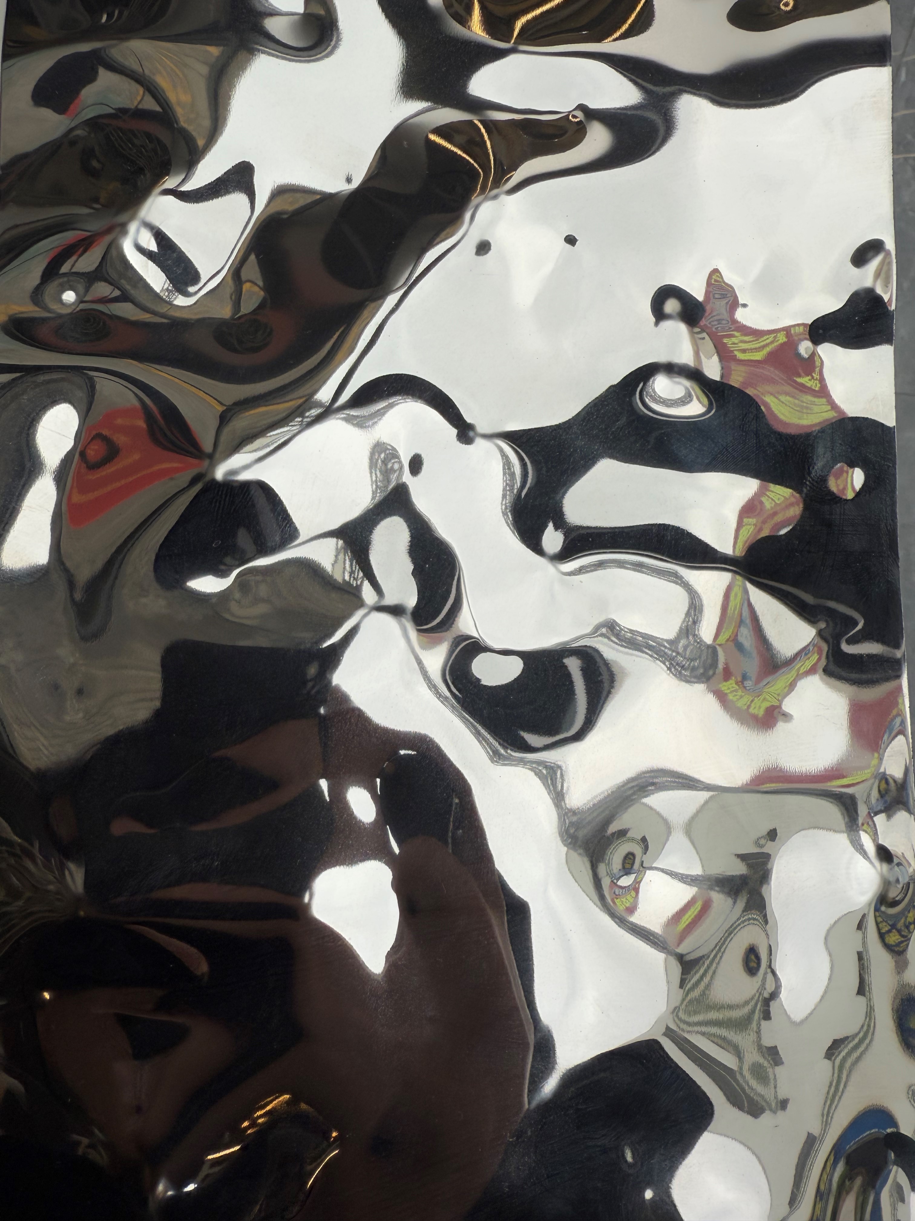 silver-Large water ripples