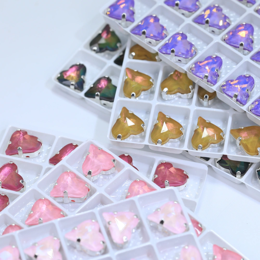 Sweet Heart Fancy Stone Claw Rhinestones Bright Lacquer Finish Plating Effect Top Quality Shine Crystal for Clothing Decoration