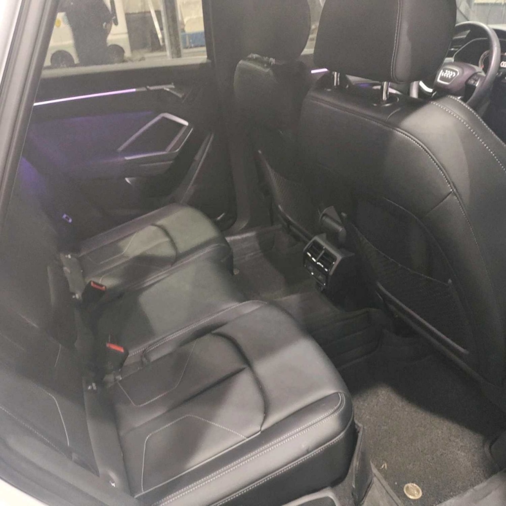 Audi Q3L