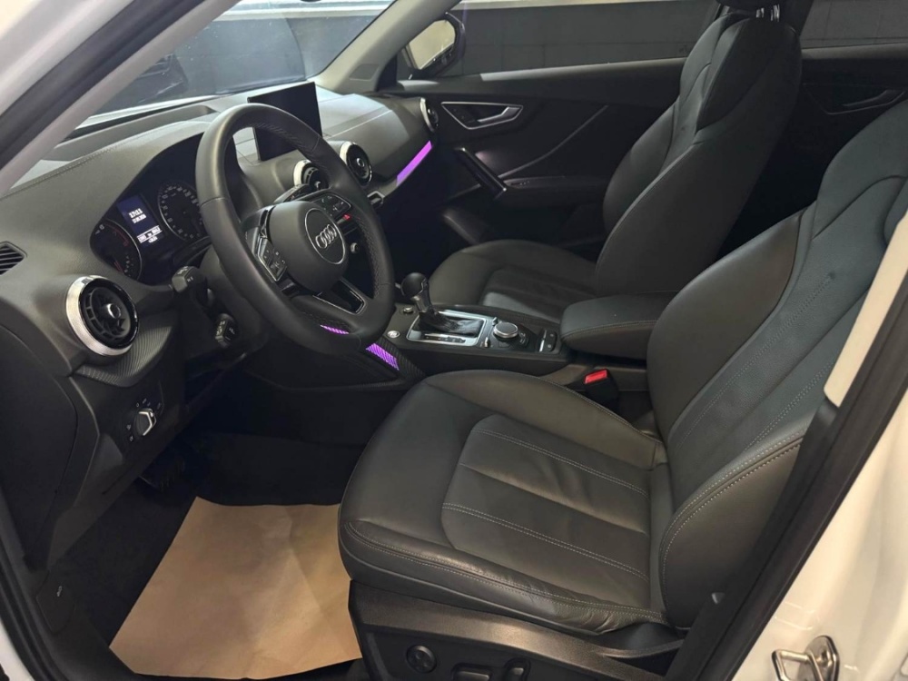Audi Q2L