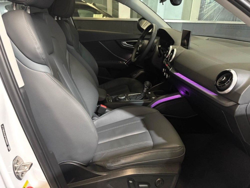 Audi Q2L