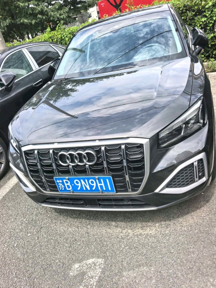 Audi Q2L