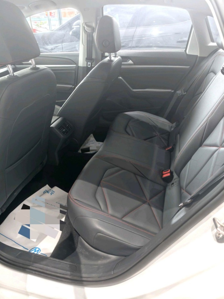 Volkswagen Lavida Plus