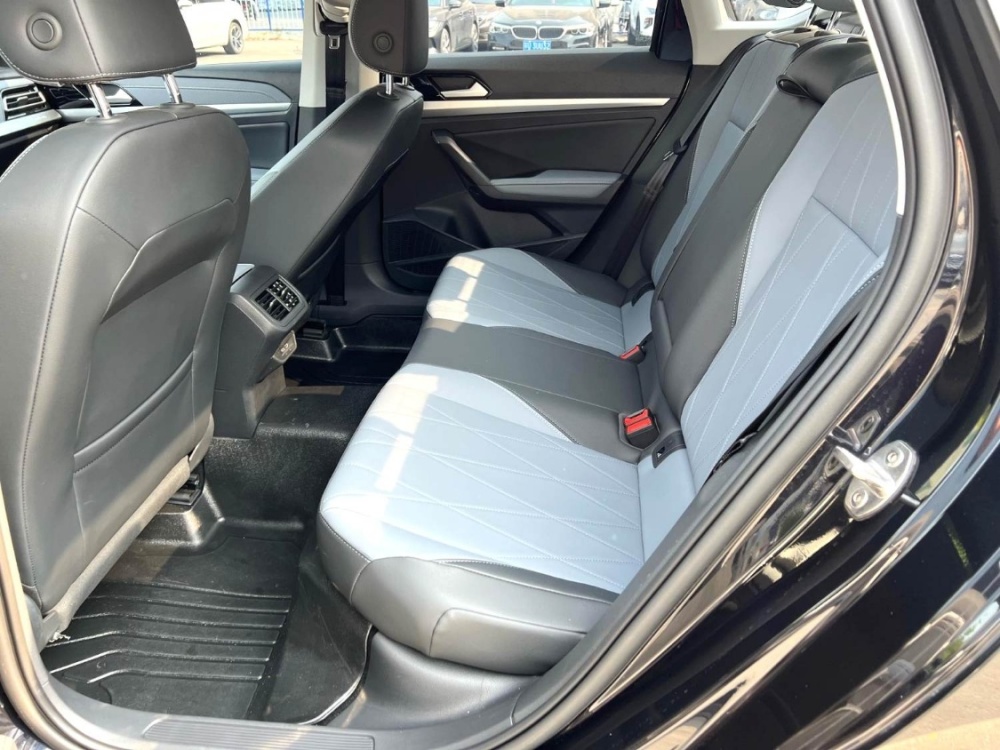 Volkswagen Lavida Plus