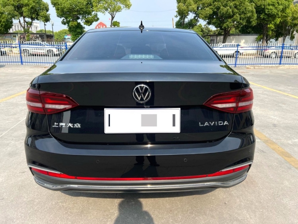 Volkswagen Lavida Plus
