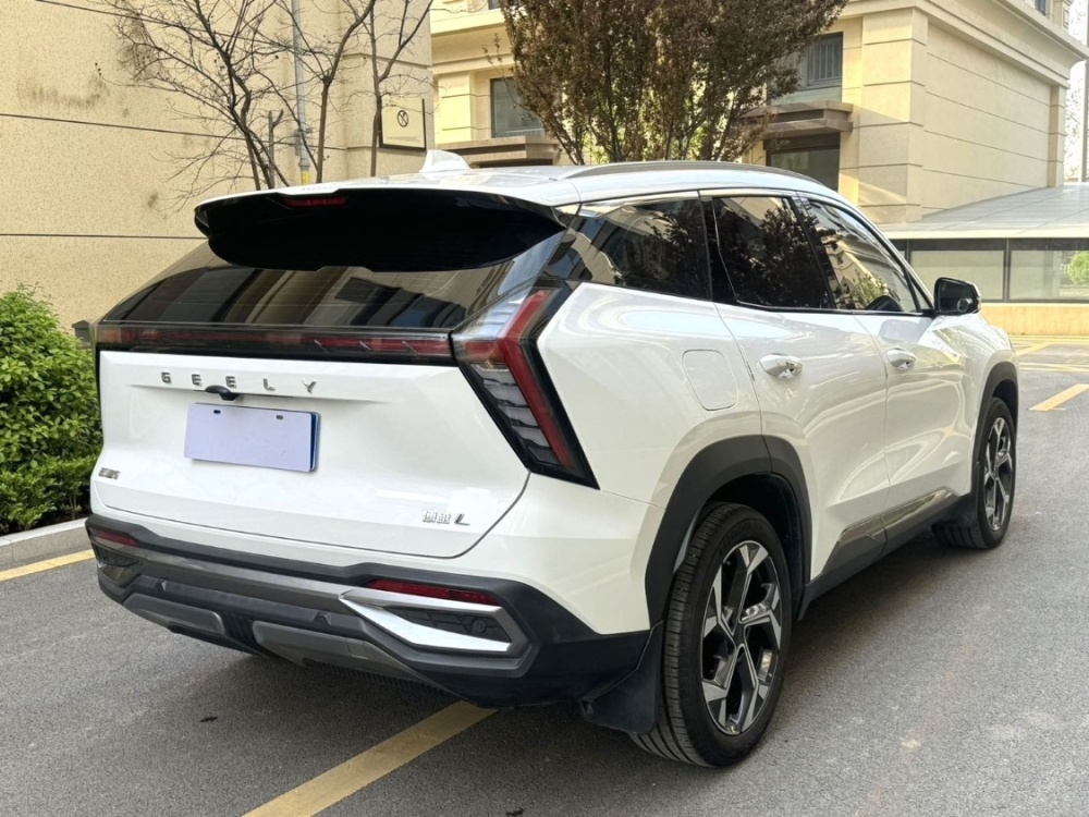 Geely Boyue L