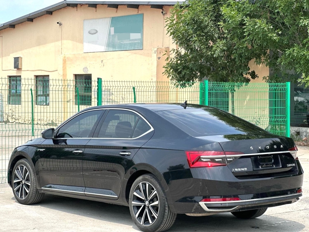 Skoda Superb