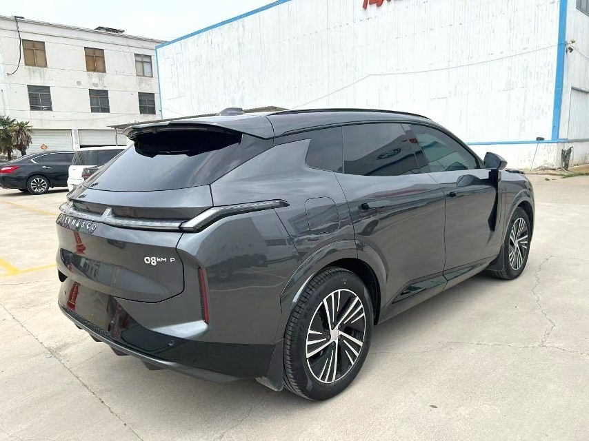 Lynk & Co 08 EM-P