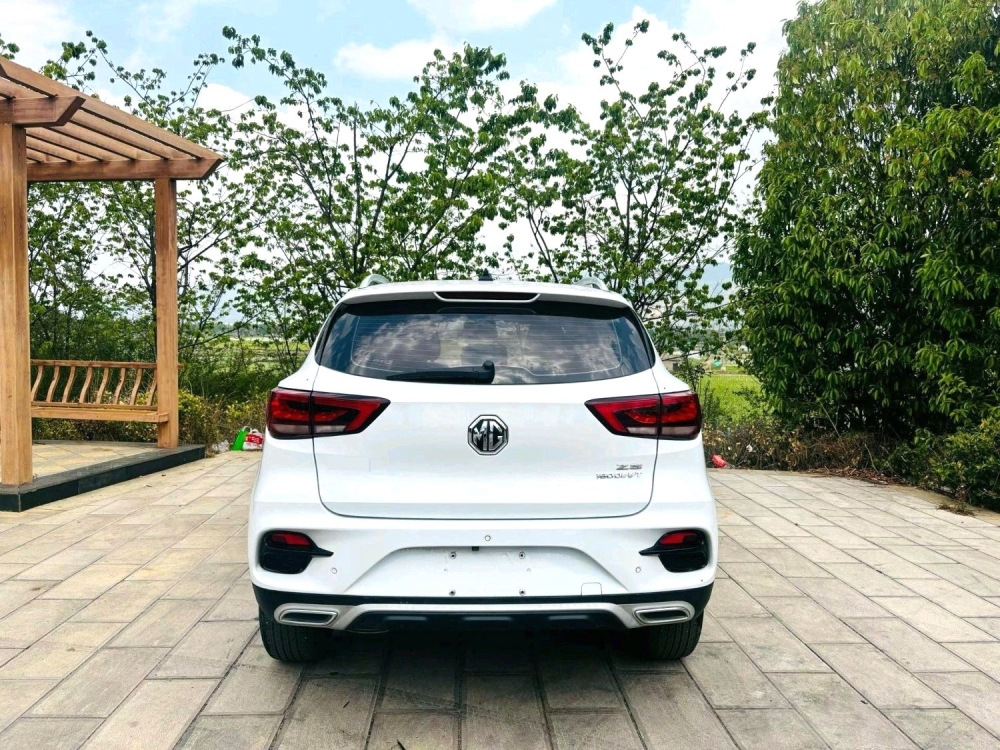 MG ZS
