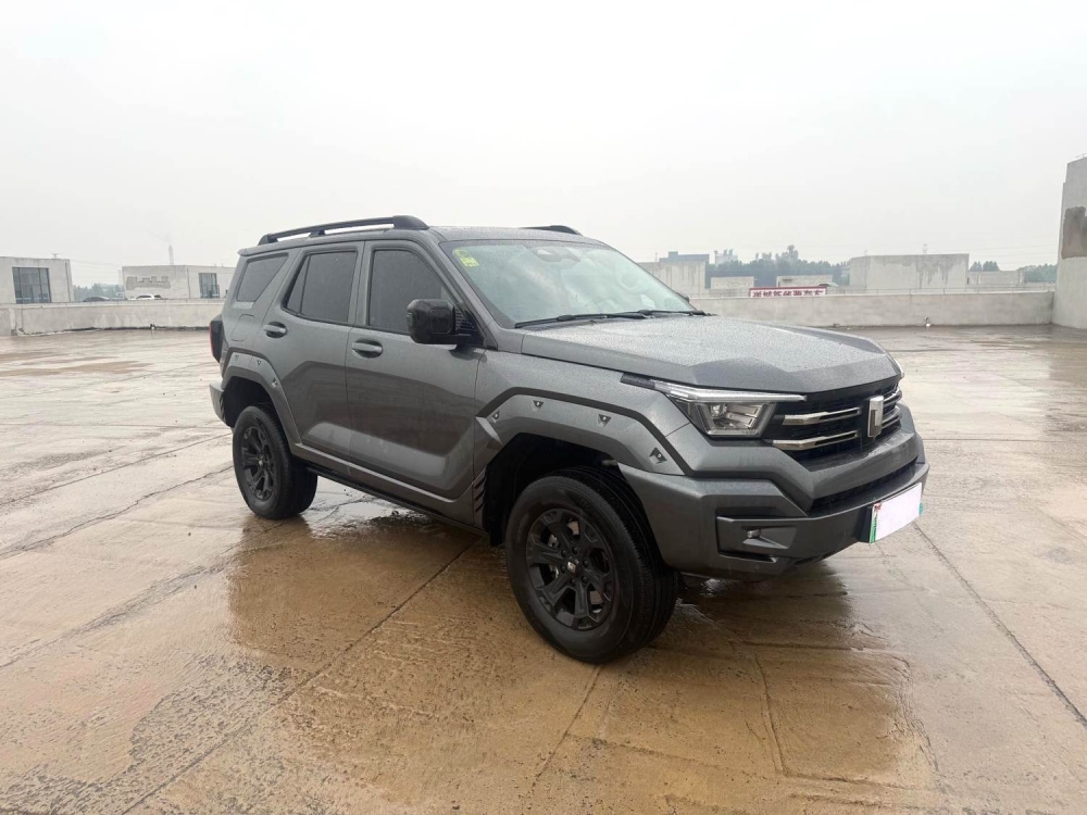 TANK 400 Hi4-T PHEV