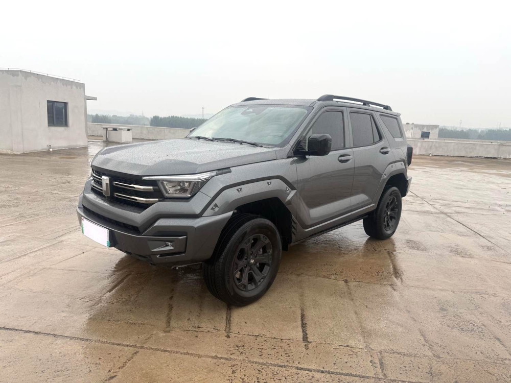 TANK 400 Hi4-T PHEV