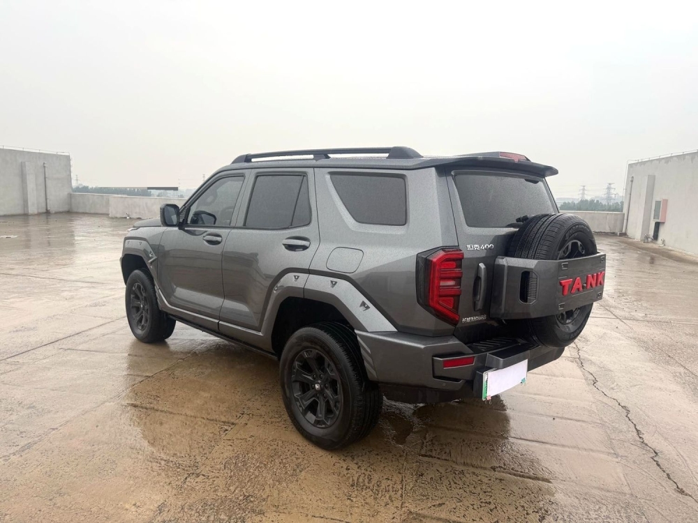 TANK 400 Hi4-T PHEV