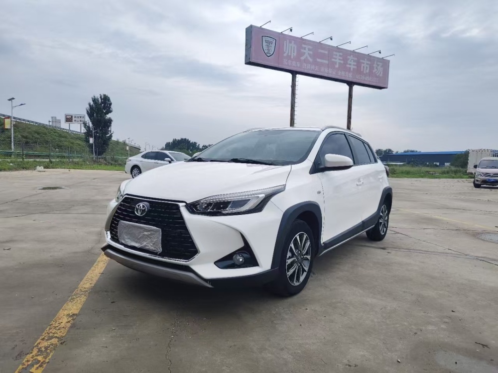 Toyota Yaris L X