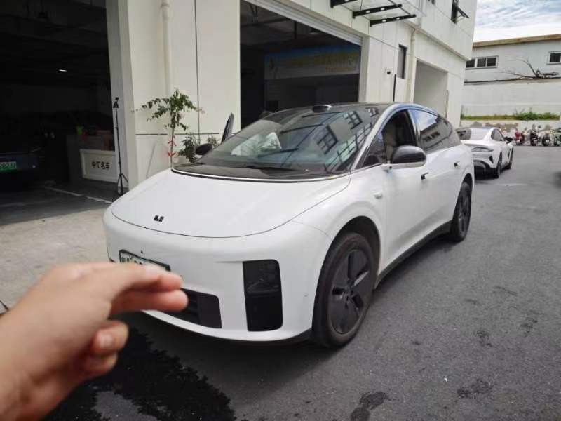 Li Auto i6