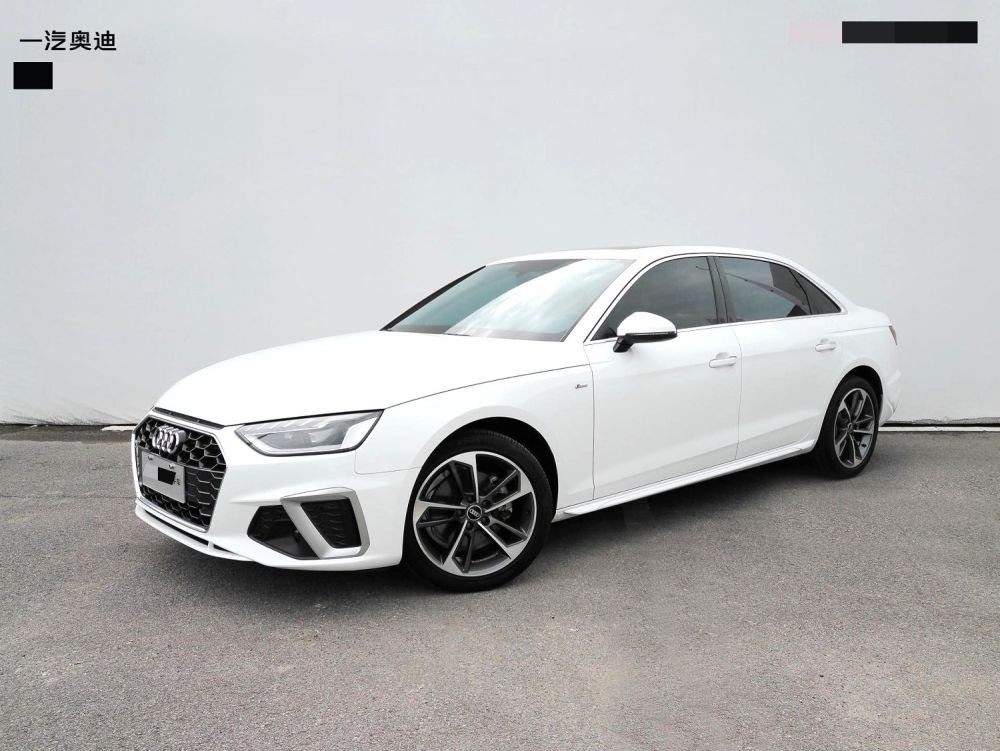 Audi A4L 2.0T 40TFSI Fashion Dynamic Edition