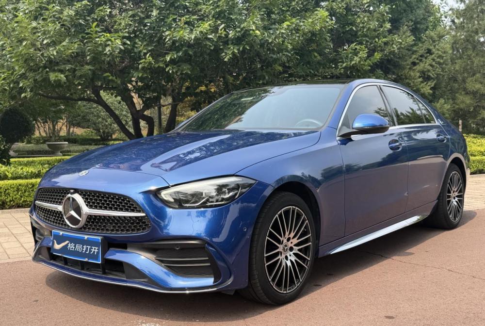 Mercedes-Benz C260L