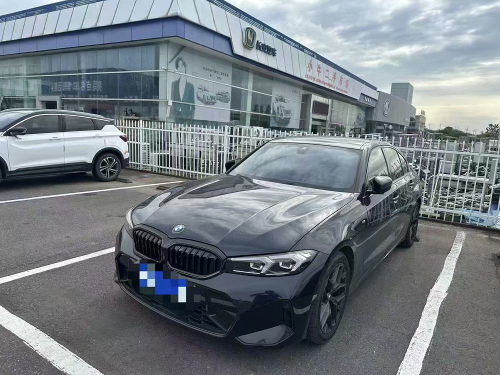 BMW 3 Series 2025 330i M Sport Night Package