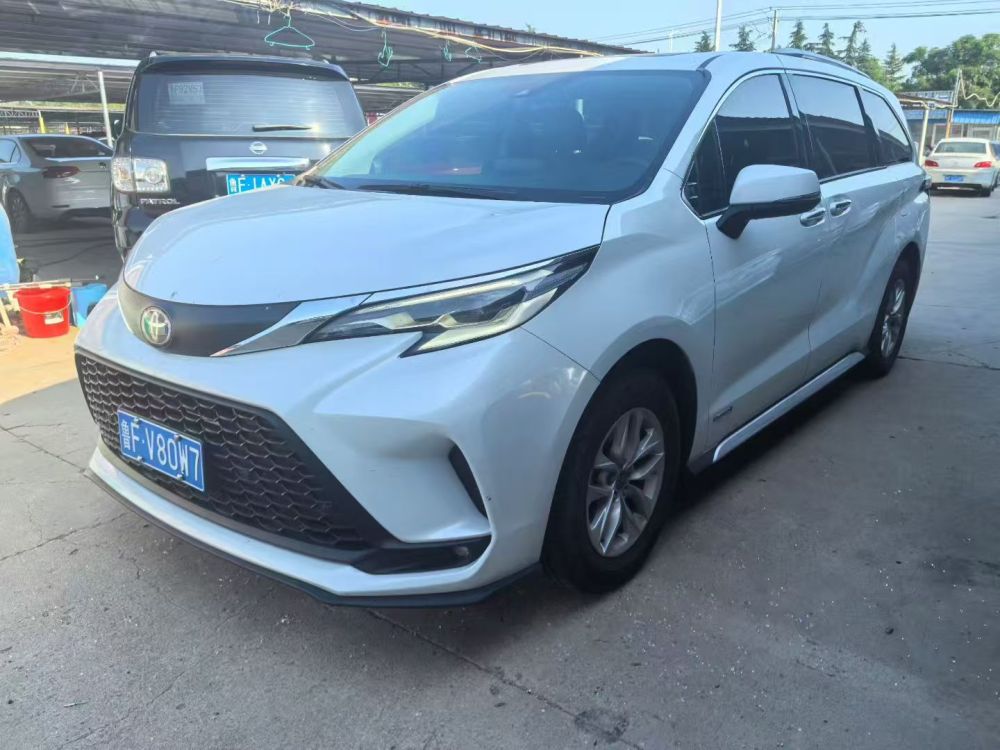Toyota Granvia Comfort Edition