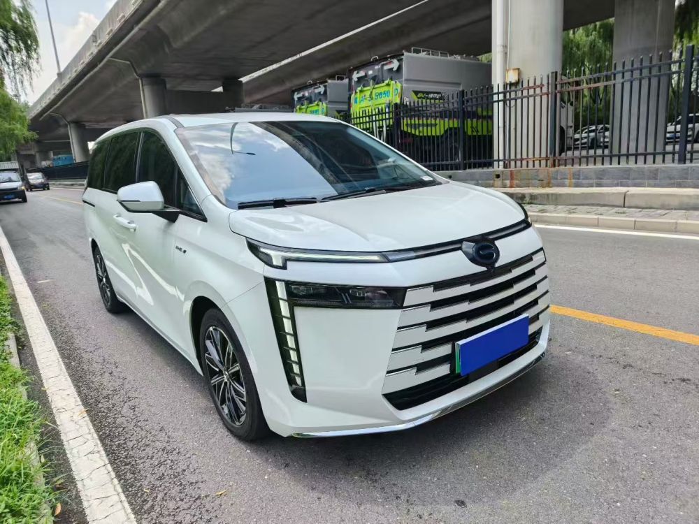 GAC Trumpchi E8