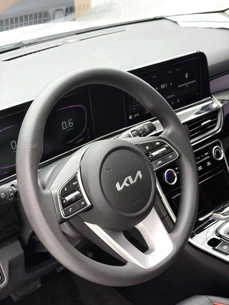 KIA Sonet