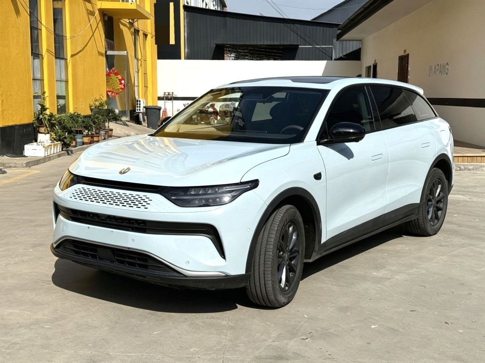 Leapmotor C11