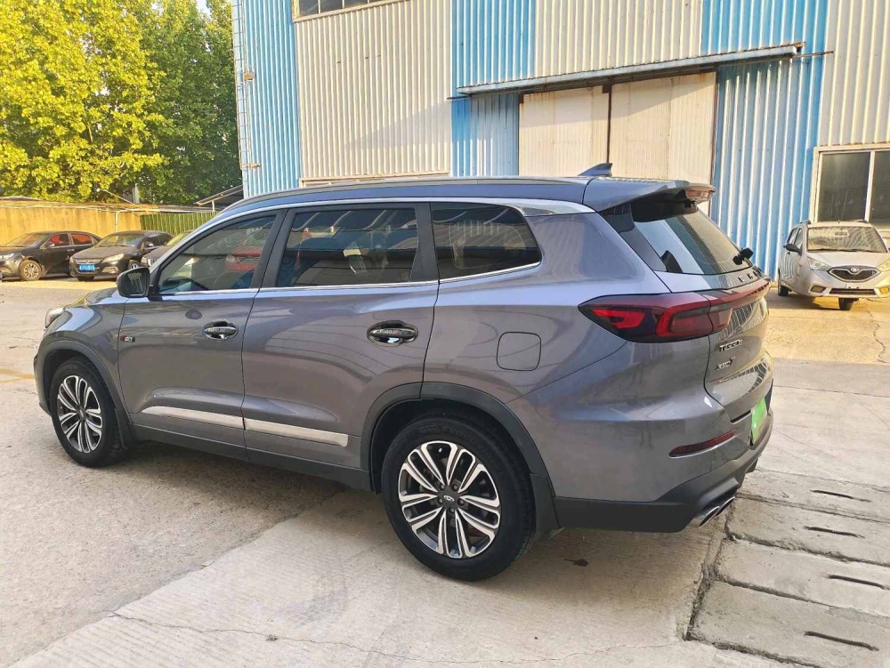 Tiggo 8