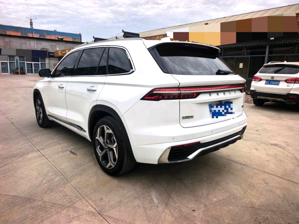 Xingyue L