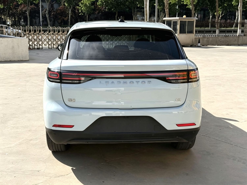 Leapmotor C11