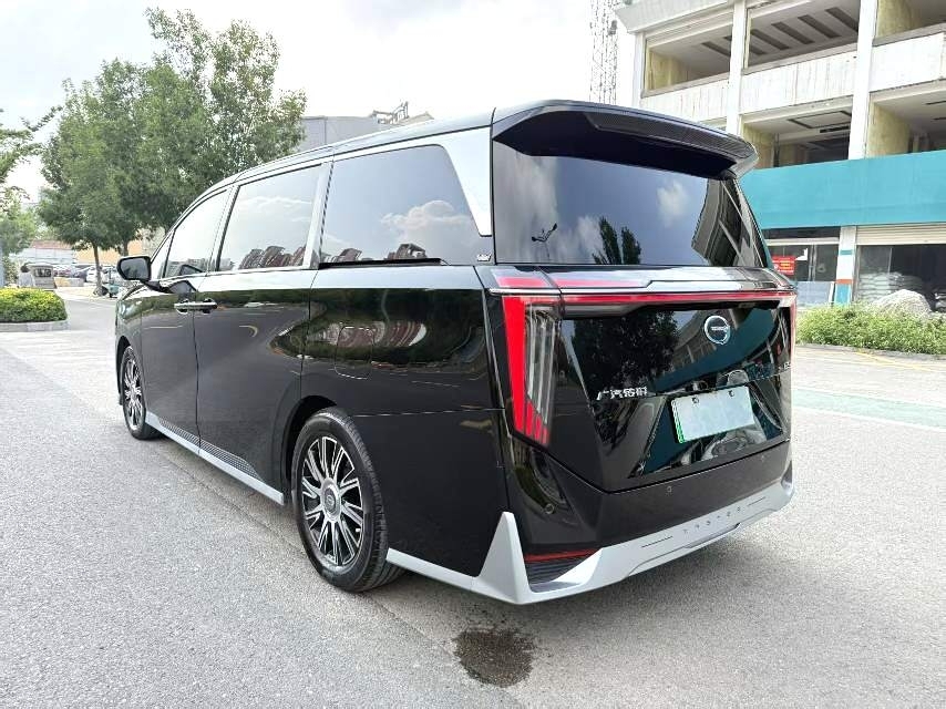Trumpchi E9