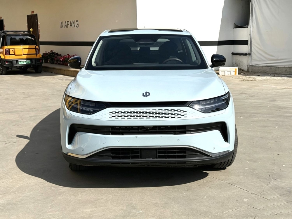 Leapmotor C11
