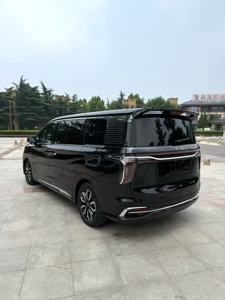Hongqi HQ9