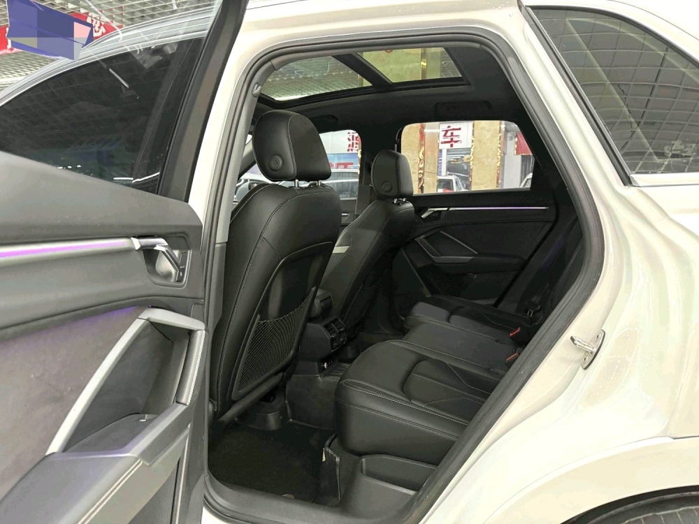 Q3
