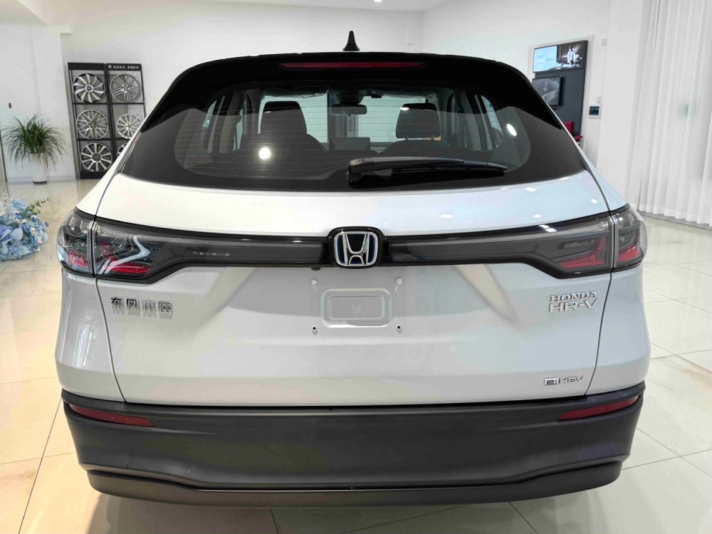 HR-V