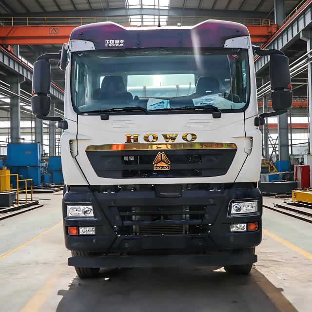 HOWO 8×4 二手混凝土搅拌车 | 中国制造 欧5 工程车辆