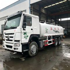 Used Sinotruk HOWO Water Tank Truck 25m³ – High-Capacity Water Transport for Construction & Firefighting