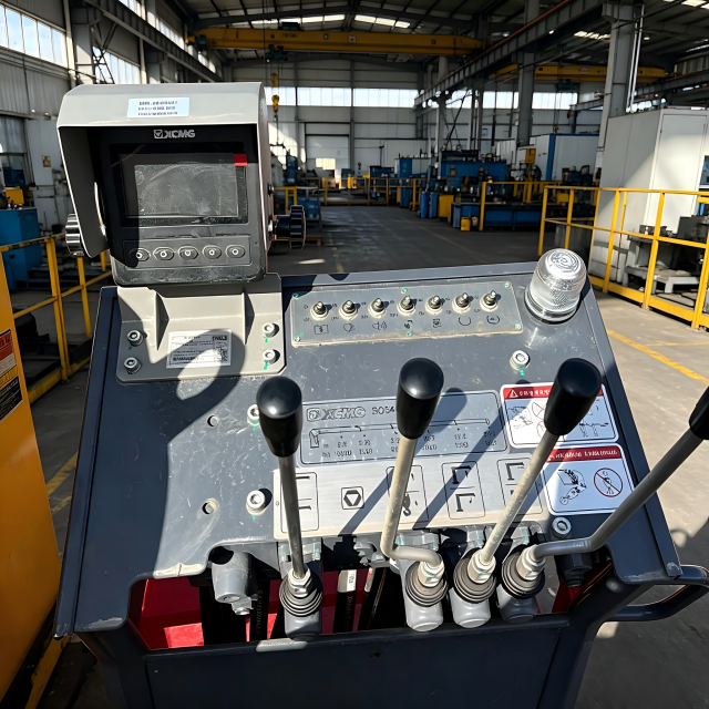 New Howo TX400 Truck Mounted Crane – High Performance Lorry Loader for Heavy Lifting