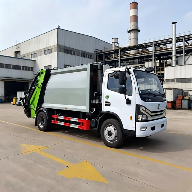 东风4×2 5立方米垃圾压缩车 – 强劲柴油发动机，适用于垃圾收集