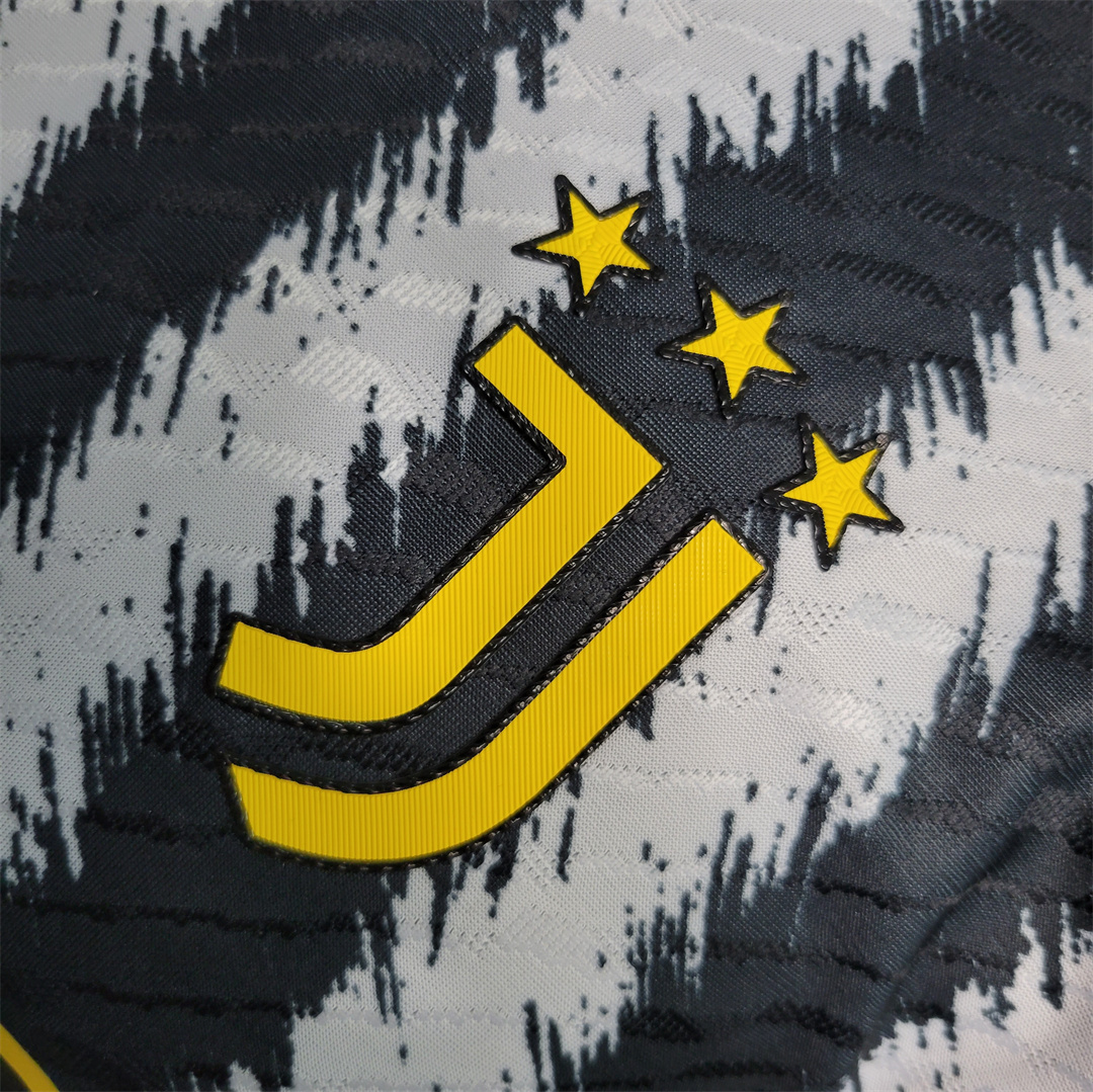 23-24 Juventus Home Player Version