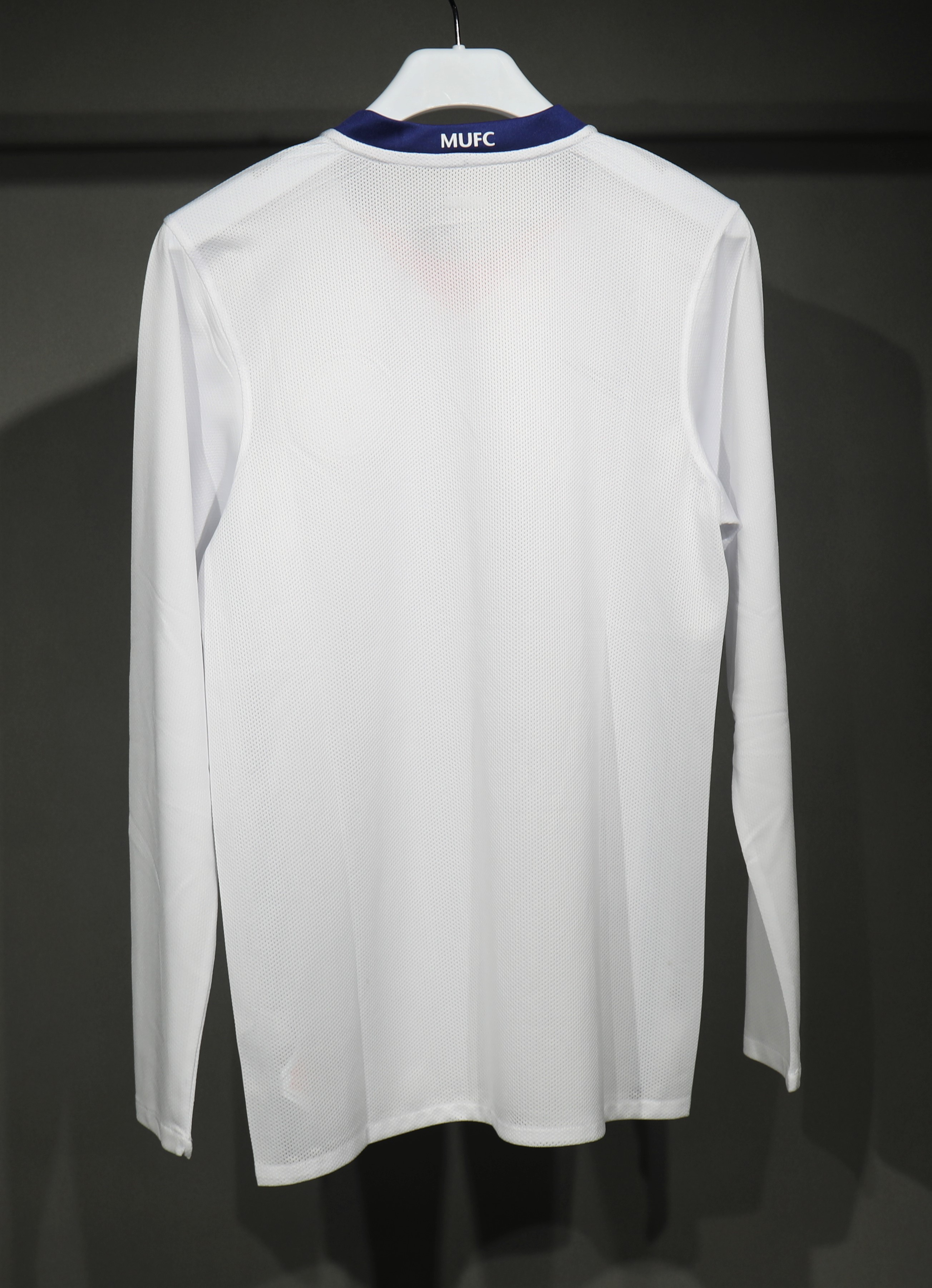 08-09 Manchester United Away Retro Jersey Player Edtion