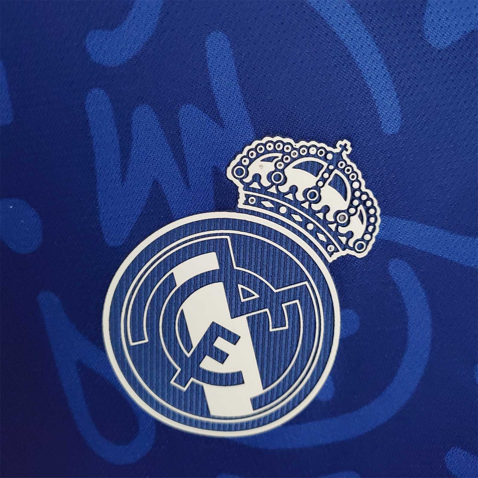21-22 Real Madrid Away Soccer Retro Jersey