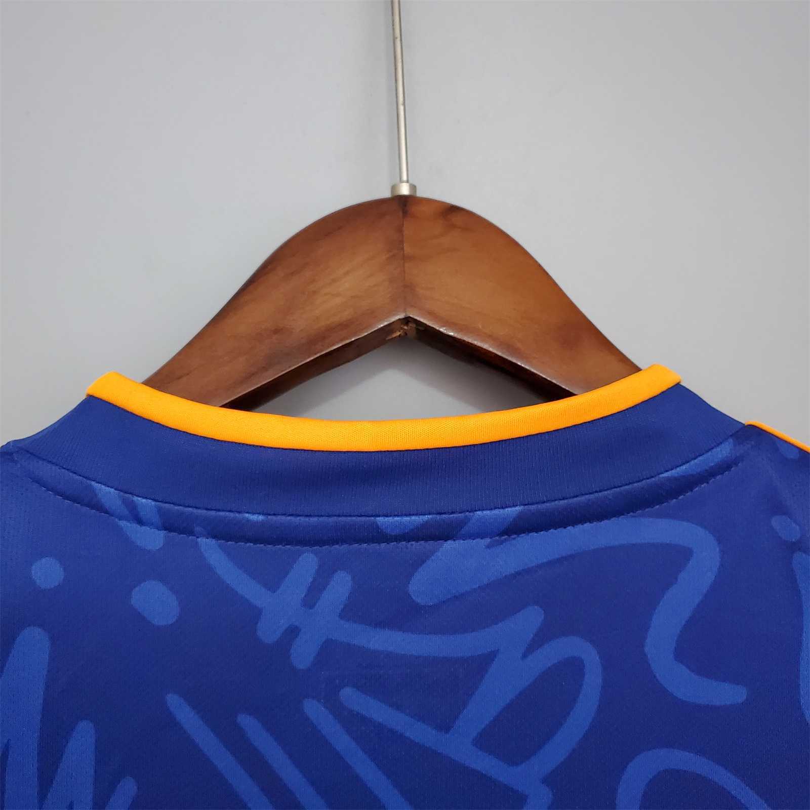 21-22 Real Madrid Away Soccer Retro Jersey