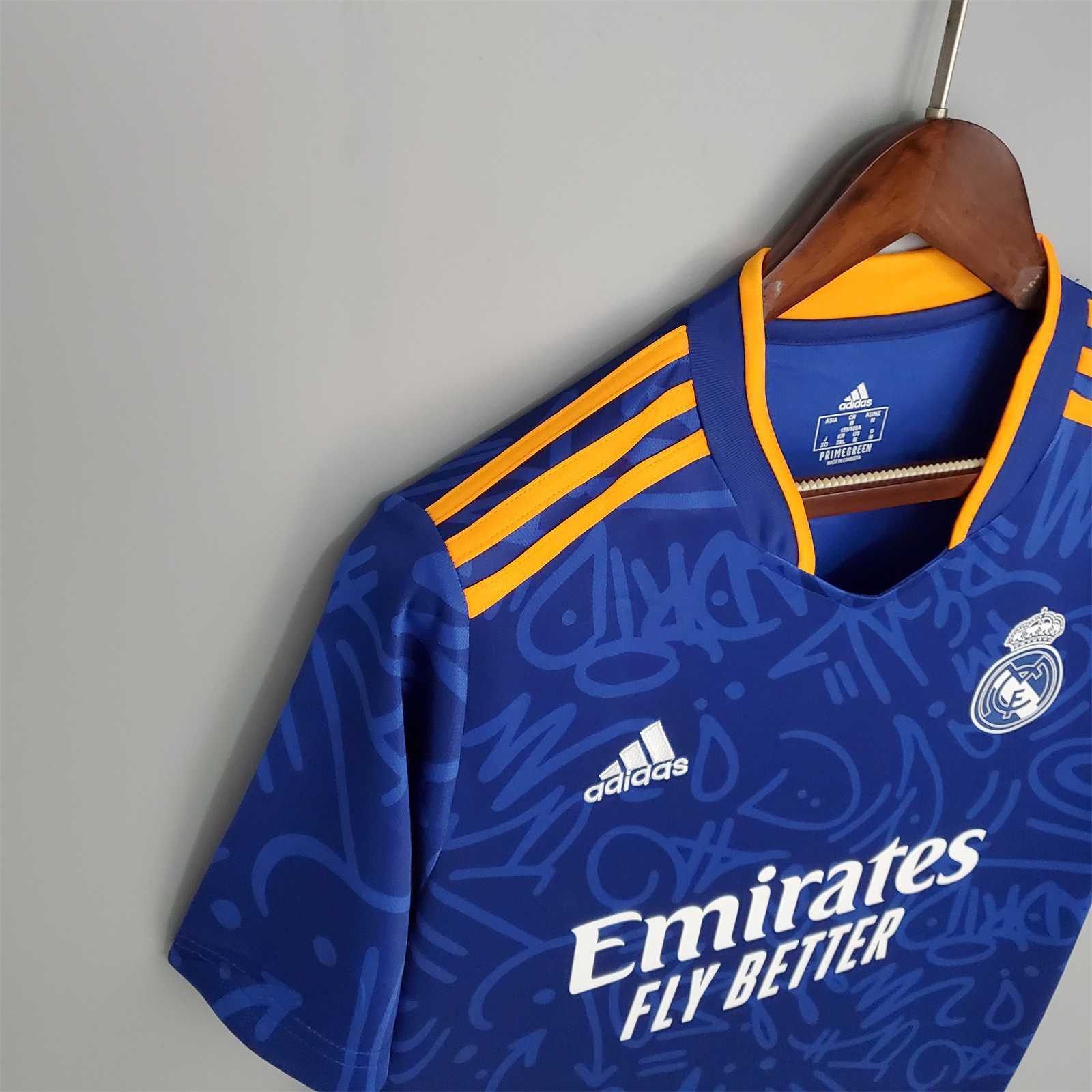 21-22 Real Madrid Away Soccer Retro Jersey