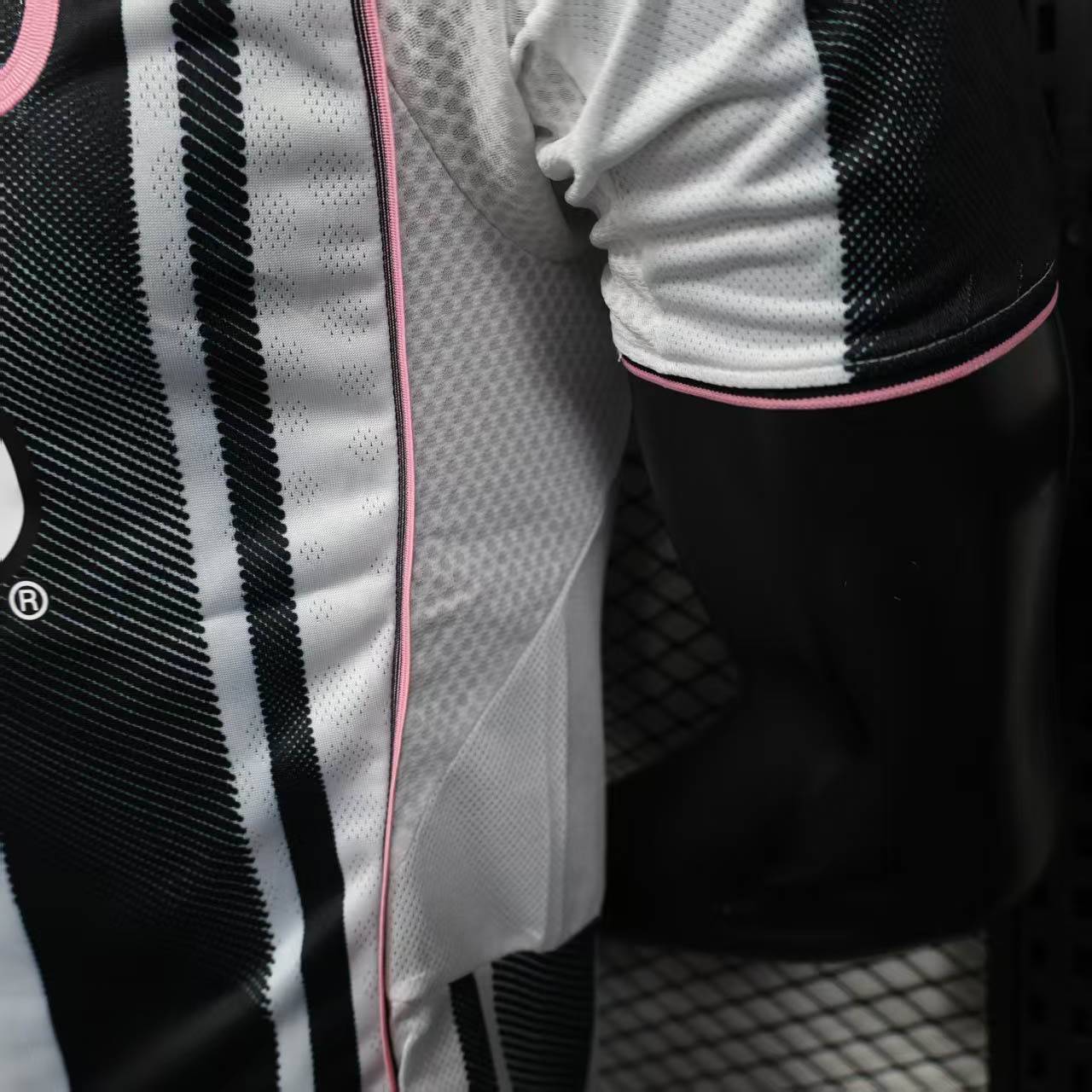 2025-2026 Players Version Juventus FC Home Football Shirt 1:1 Thai Quality