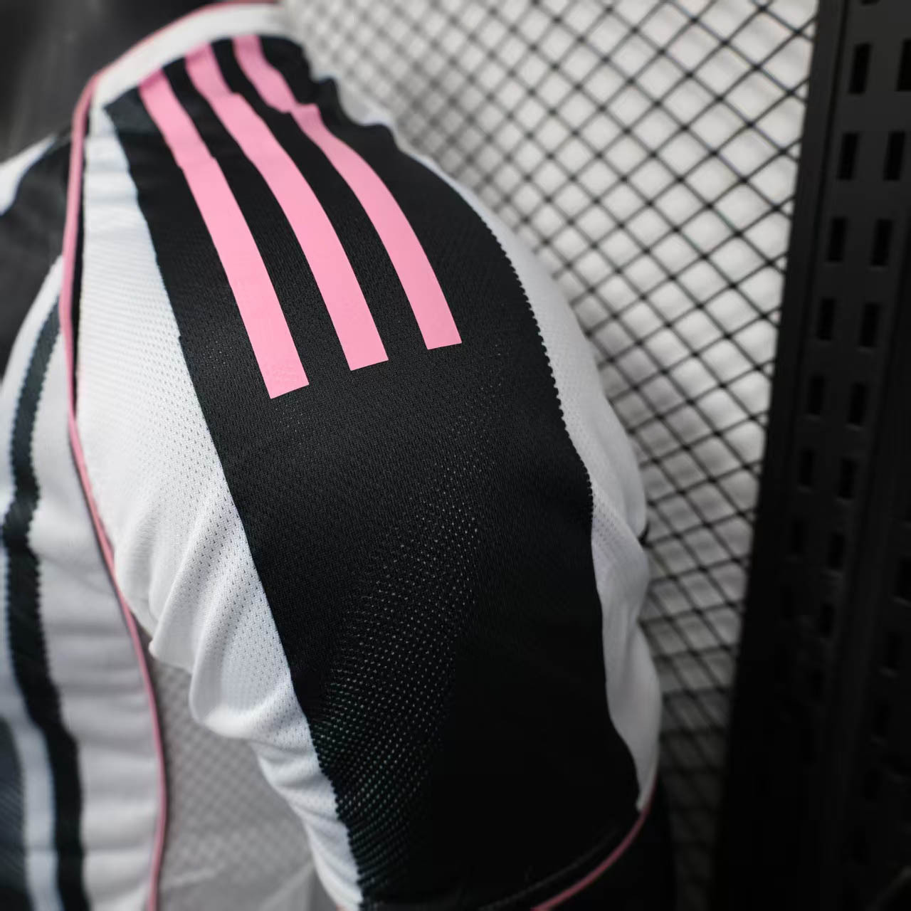 2025-2026 Players Version Juventus FC Home Football Shirt 1:1 Thai Quality