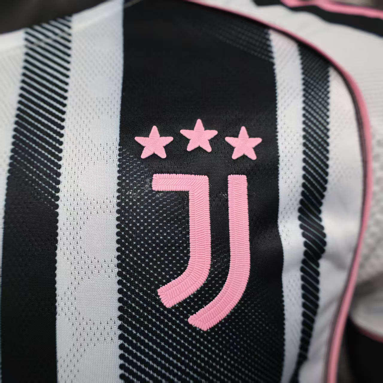 2025-2026 Players Version Juventus FC Home Football Shirt 1:1 Thai Quality